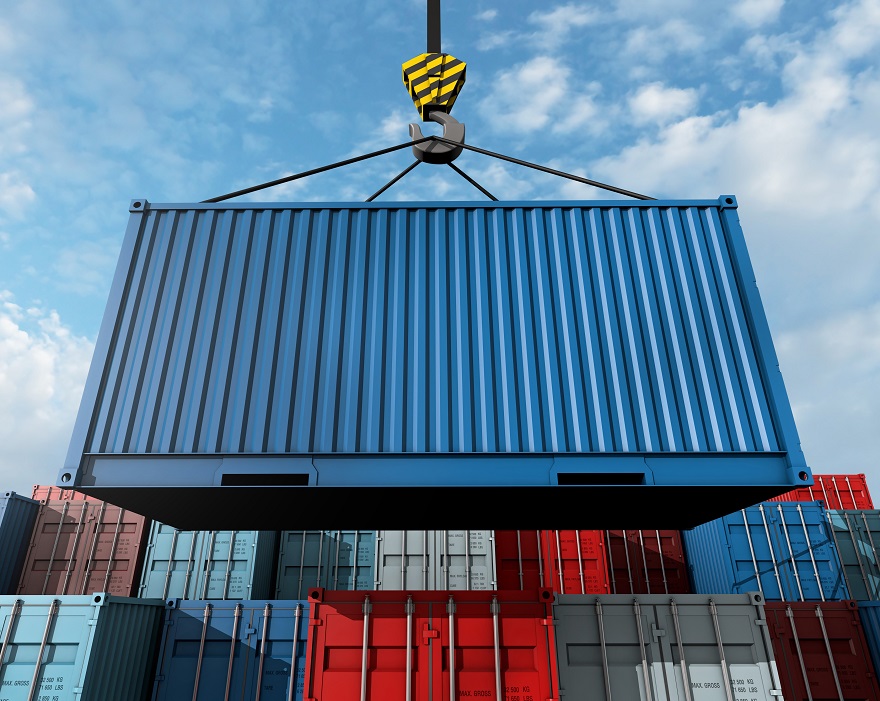 5-important-issues-to-cover-with-your-mover-How-long-does-my-move-take-(Blue container being hoisted)